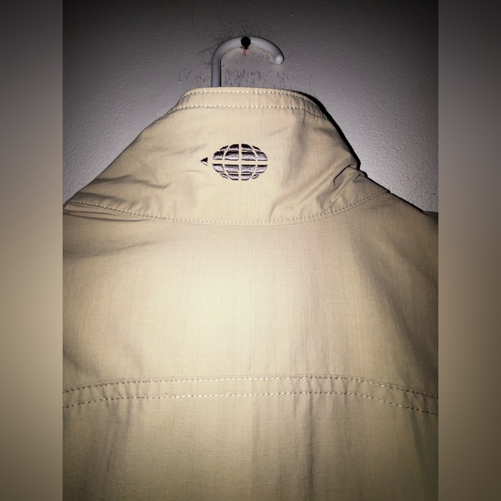 Exofficio Khaki Zip-Up Vest - Picture 6 of 10